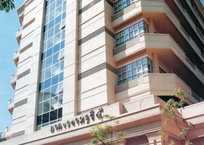 Chamchuri 5 Building, one of the buildings with installed solar panels